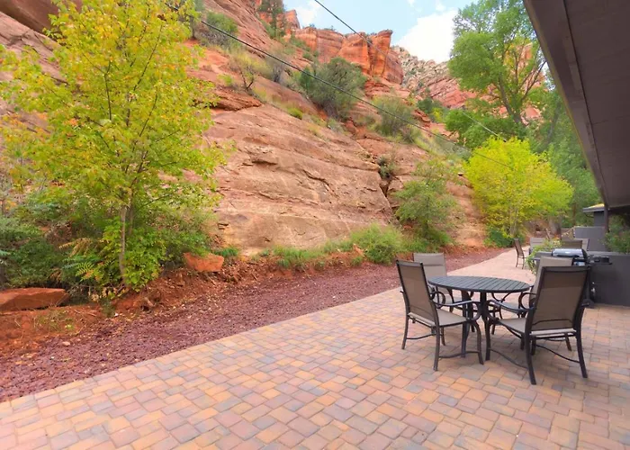 Unit 8 - Slide Rock Holiday home